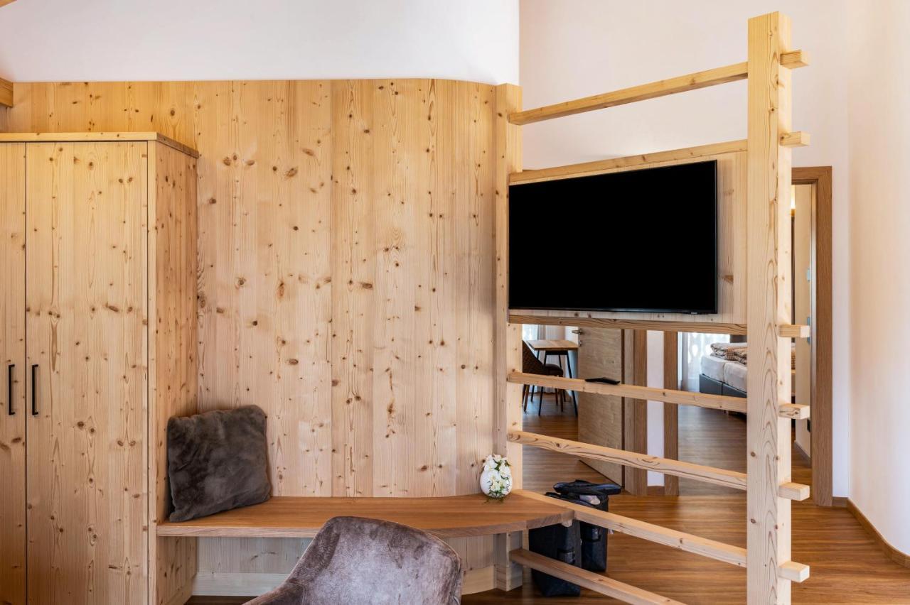 Les Ciases Chalets Dolomites Apt 3 San Vigilio Di Marebbe Esterno foto